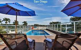 San Diego Suites Pampulha Hotel - Oficial เบโลโอรีซอนชี Exterior photo