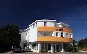 Hotel Globtour Inn เมจูโกเรีย Exterior photo