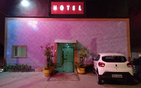 Hotel Dalias กัวรูยุส Exterior photo