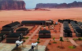 Desert Splendor Camp & Jeep Tours วาดิรัม Exterior photo