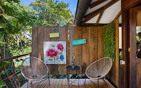 The Beach Bungalows - Yoga And Surf House - Adults Only ตามารินโด Exterior photo