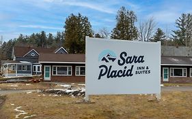 Sara Placid Inn & Suites ซาราแนคเลก Exterior photo