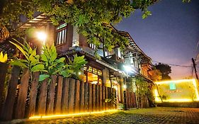 Ary'S Hotel By Cocotel ยอกยาการ์ตา Exterior photo