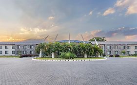 โรงแรมพรูทีอา นโดลา Ndola Exterior photo