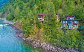 The Lodge On Harrison Lake แฮร์ริสันฮอตสปริงส์ Exterior photo