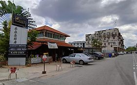 โคซซี่ โมเทล Motel Malacca Exterior photo