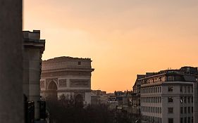 เลอรอยัลมอนซูโฮเต็ลราฟเฟิ่ลส์พารีส Hotel ปารีส Exterior photo