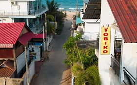 Hotel Tobiko ตรินโคมาลี Exterior photo