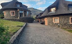 Liphofung Cave, Chalets Hotel Butha-Buthe Exterior photo
