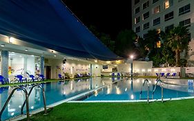 Royal Plaza Hotel ทิเบเรียส Exterior photo