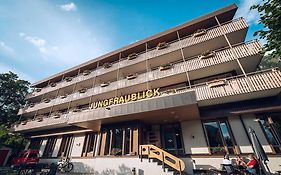Hotel Jungfraublick เวงเงน Exterior photo
