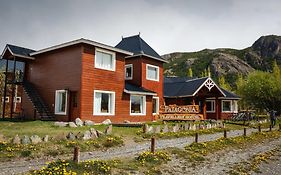 Patagonia Hostel เอลชัลเตน Exterior photo