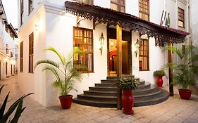 โรงแรมดับเบิลทรี บาย ฮิลตัน แซนซิบาร์ - สโตนทาวน์ Zanzibar Exterior photo