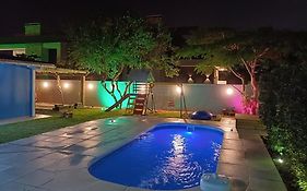 Casa Em Atlantida Com Piscina Villa แชงกรี-ลา Exterior photo