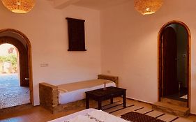 Kasbah Isfoula And Spa Bed & Breakfast เอท เบน ฮัดโด Room photo