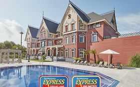 Portaventura Hotel Lucy'S Mansion - Includes Unlimited Access & Express Wristband To Portaventura Park & Ferrari Land ซาลอว์ Exterior photo