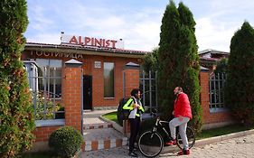 Alpinist Hotel บิชเคก Exterior photo