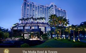 The Media Hotel & Towers จาการ์ตา Exterior photo