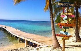 Coral Beach Village Resort อูติลา Exterior photo