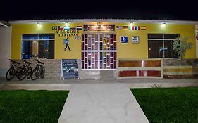 Atenas Backpacker Hospedaje Hostel ปารากัส Exterior photo