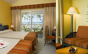 Sirenis Tropical Suites Casino And Aguagames ปุนตากานา Exterior photo