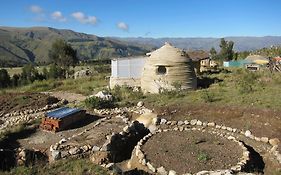 Andean Mountains Hostel อัวรัซ Exterior photo