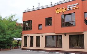 Gilija Hotel ชิลูเต Exterior photo