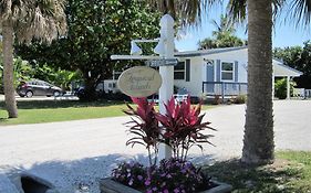 Tropical Winds Beachfront Motel And Cottages ซานิเบล Exterior photo