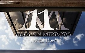 11 Mirrors Design Hotel เคียฟ Exterior photo