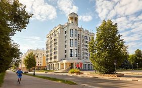 Oktyabrskaya Hotel ไนซนีย์ นอฟโกรอด Exterior photo