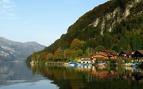 Hotel Chalet Du Lac Iseltwald Exterior photo