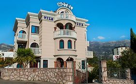 Hotel Vila Lux บุดวา Exterior photo