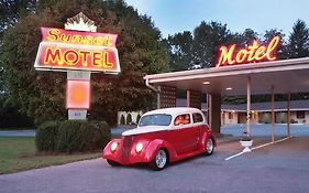 The Sunset Motel เบรวาร์ด Exterior photo