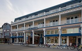 Bicycle Street Inn And Suites แมคคิแนคไอแลนด์ Exterior photo