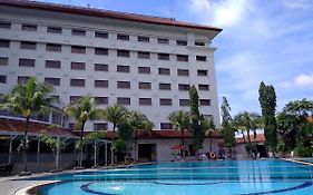 โรงแรมเดอะซูนัน โซโล Surakarta  Exterior photo