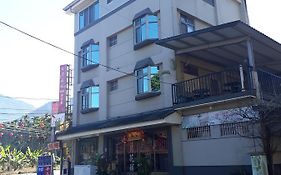 Sun Moon Flower Homestay หยูฉี Exterior photo