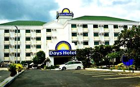 เดย์ โฮเต็ล บาย วินด์แฮม บาตังกัส Hotel Batangas Exterior photo
