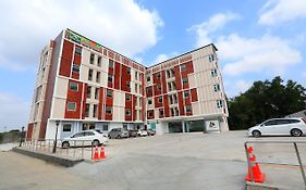 Triple Trees Hotel ปทุมธานี Exterior photo