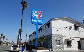 Big 7 Motel ชูลาวิสต้า Exterior photo