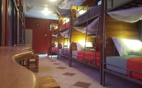 Hunch Backpackers Hostel ดาร์เอสซาลาม Exterior photo