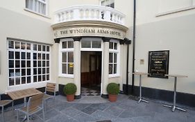The Wyndham Arms-Wetherspoon บริดจ์เอนด์ Exterior photo