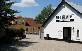 Benniksgaard Bed & Breakfast Bed & Breakfast กรอสตีน Exterior photo