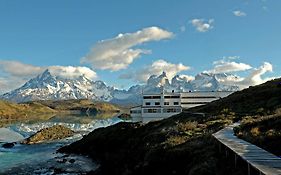 Explora En Torres Del Paine Villa Torres del Paine National Park Exterior photo