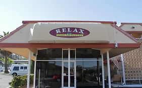 Relax Inn & Suites เอลคาฮอน Exterior photo