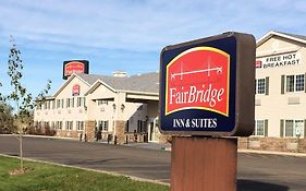 Fairbridge Inn And Suites - ไมล์สซิตี้ Exterior photo