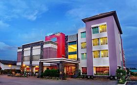 โรงแรมแอสตัน ตันจุง ซิตี้ Tanjung  Exterior photo