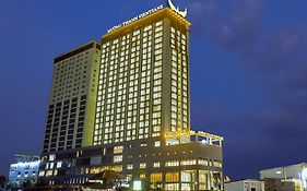 เมือง แท็ง ลักชัวรี เวียจันทน์ Hotel เวียงจันทน์ Exterior photo