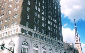โรงแรมฟรานซิส เมเรียน ชาร์ลสตัน Exterior photo