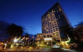 โรงแรมมาร์โค โปโล ดาเวา Davao Exterior photo