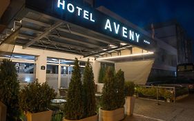 Garni Hotel Aveny ชาชาค Exterior photo